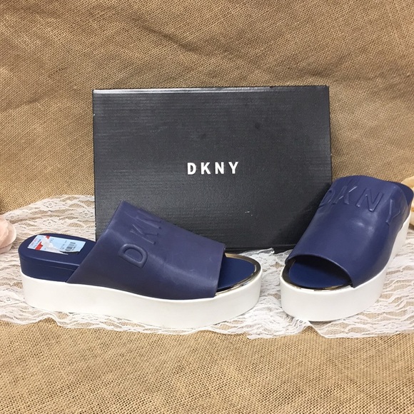 dkny covo platform slide sandals